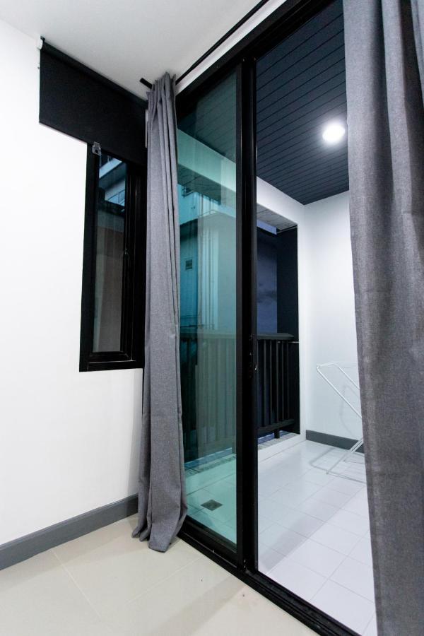 P3 Silom Large 2Beds Full Kitchen Wifi 4-6Pax Apartment Bangkok Exterior photo